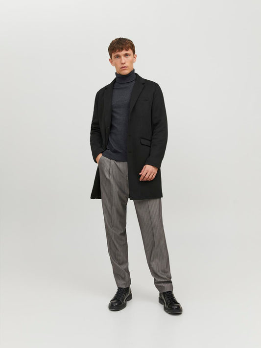 model_shot-front_full