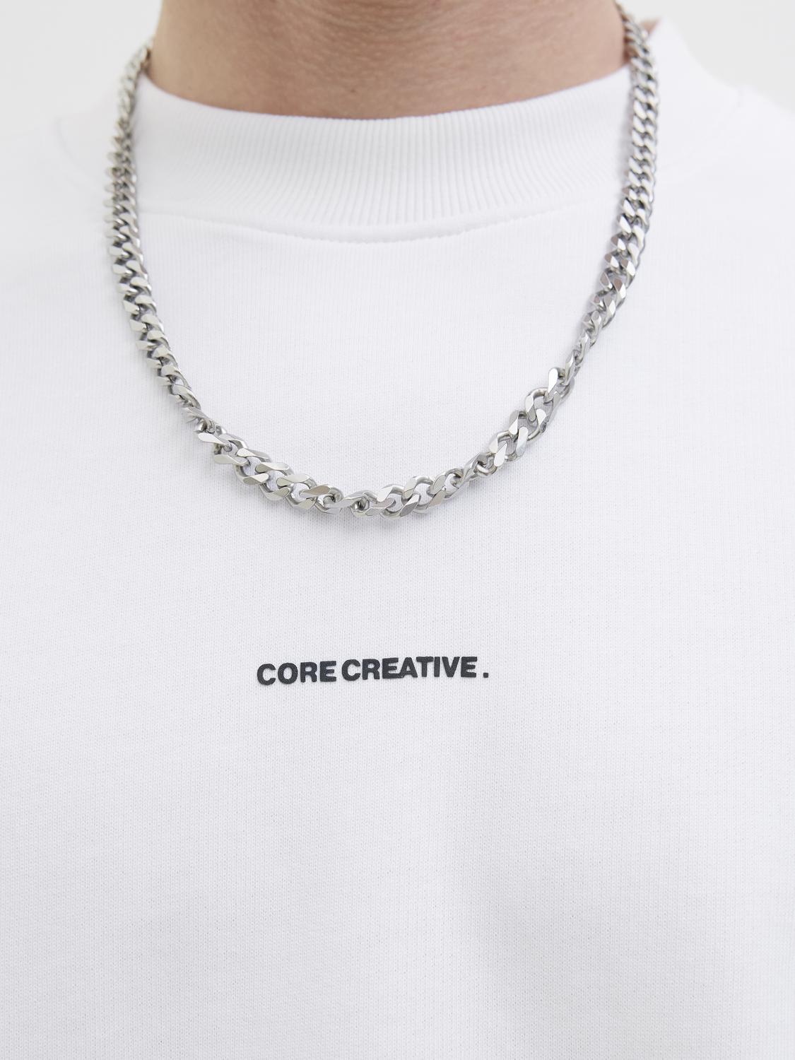 model_shot-detail