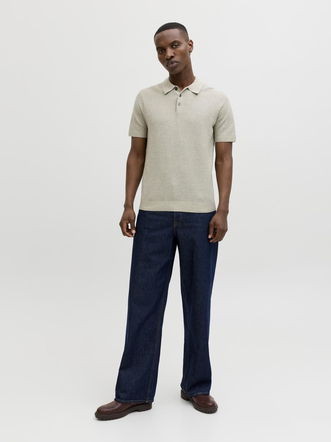 model_shot-front_full