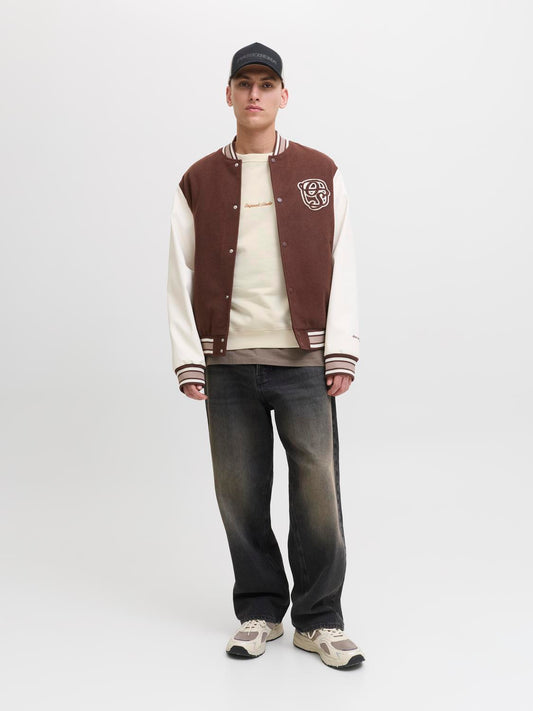 model_shot-front_full