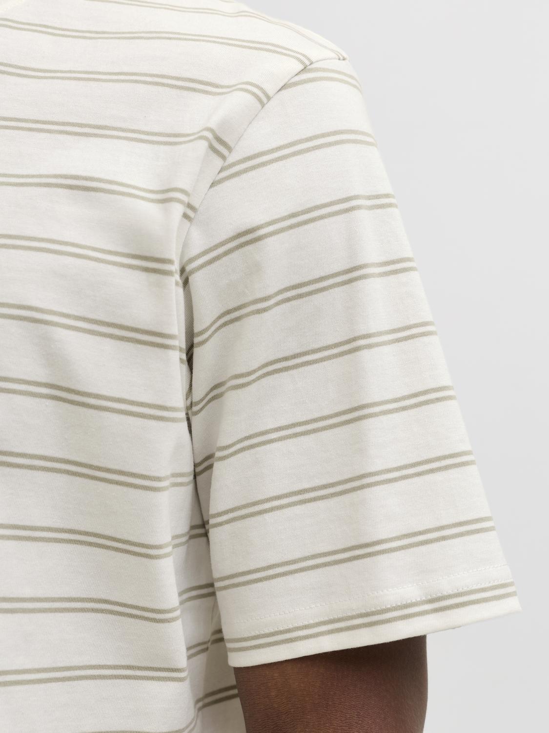 model_shot-detail