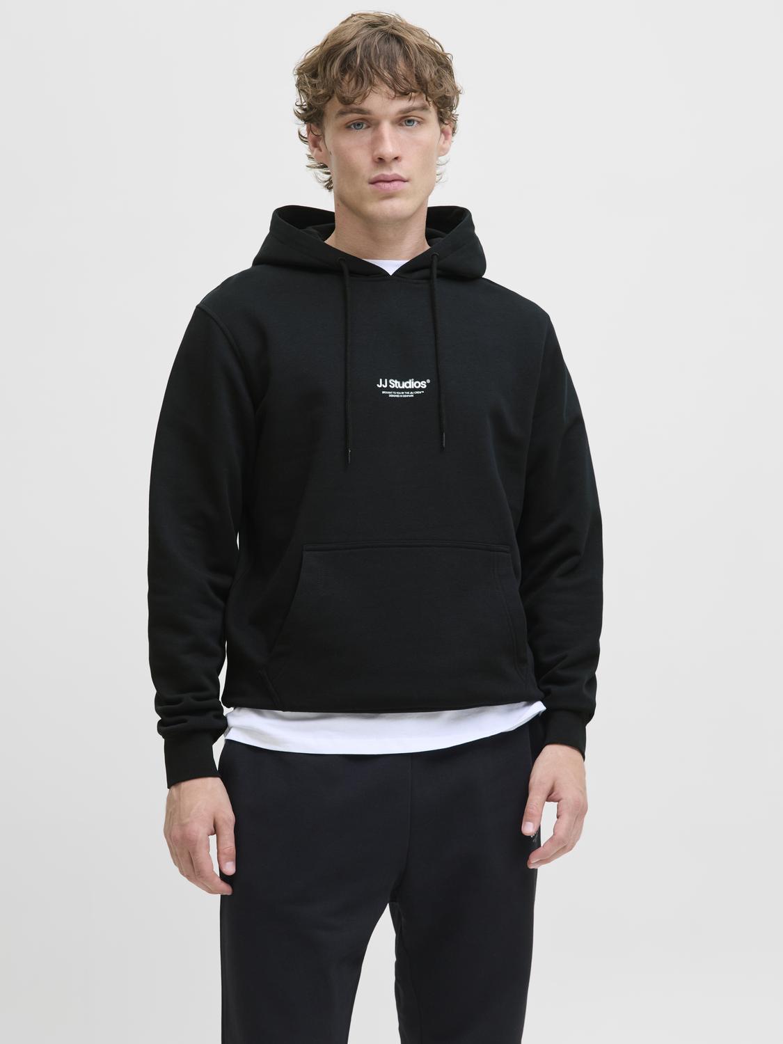 model_shot-front