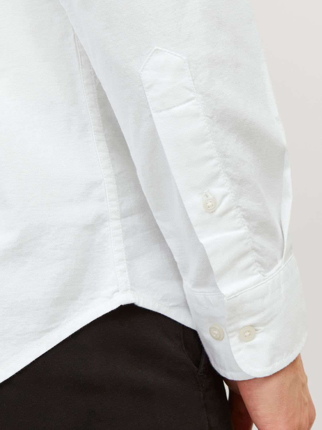 model_shot-detail