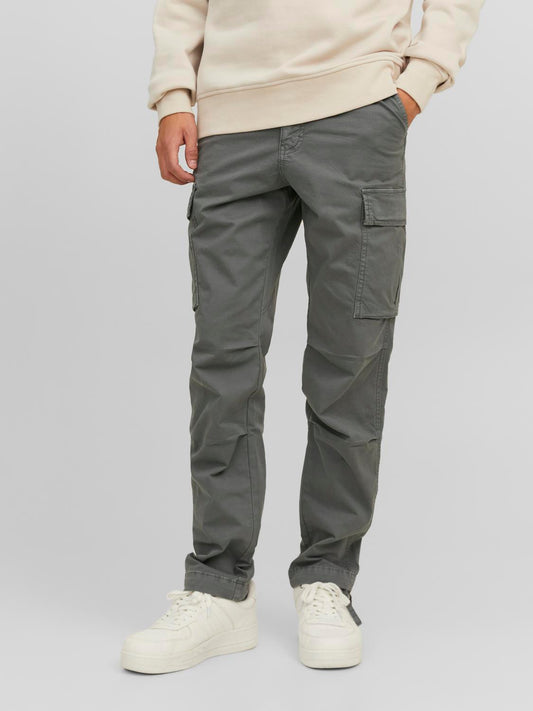 model_shot-front
