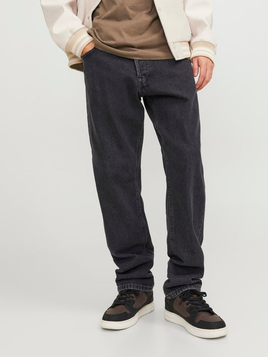 model_shot-front