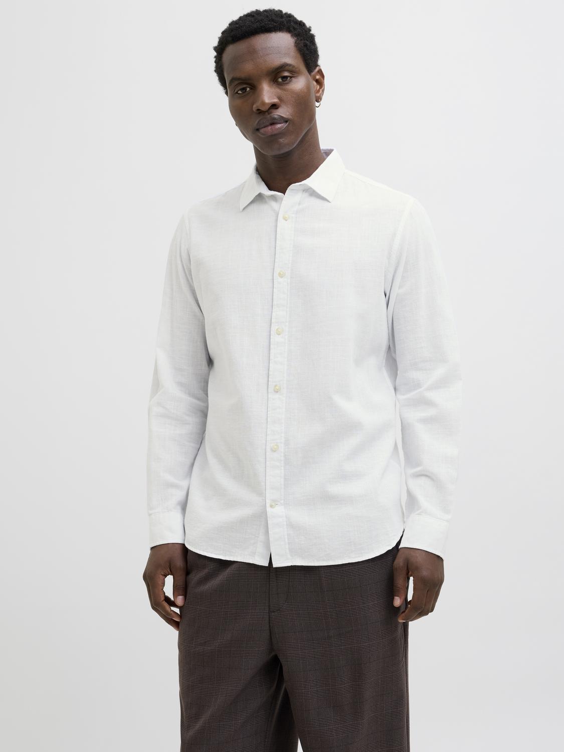 model_shot-front