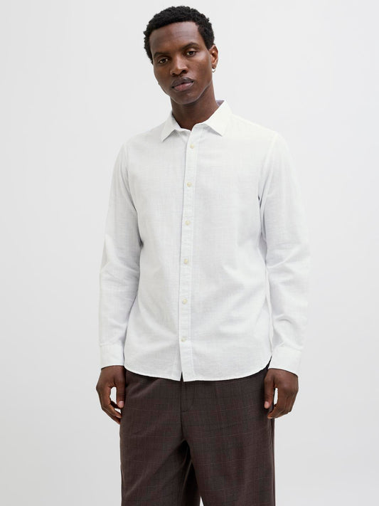 model_shot-front