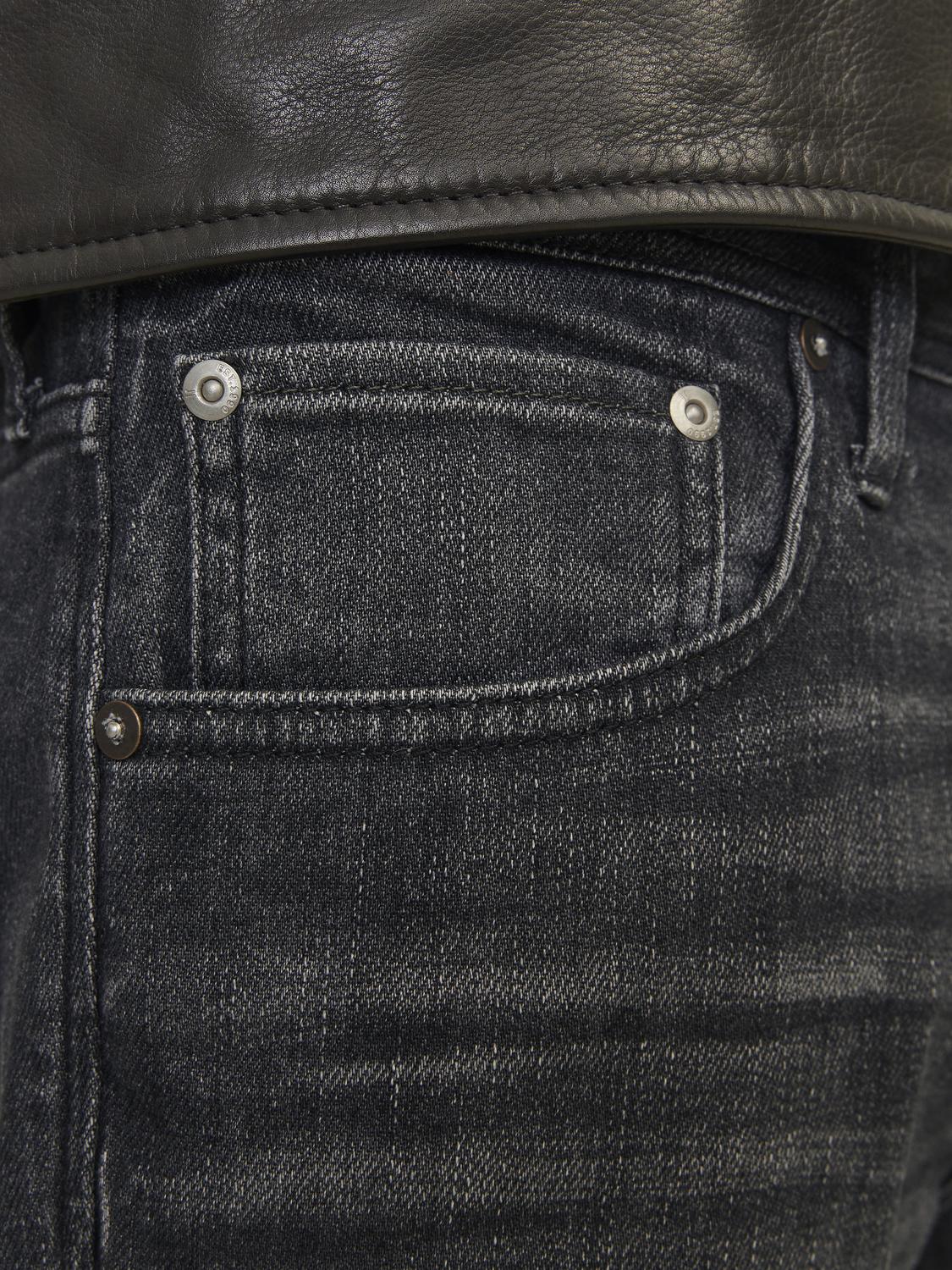 model_shot-detail