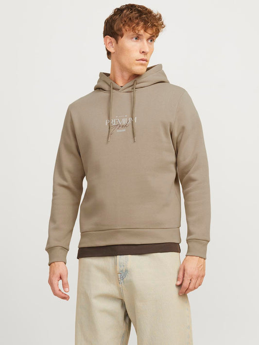 model_shot-front