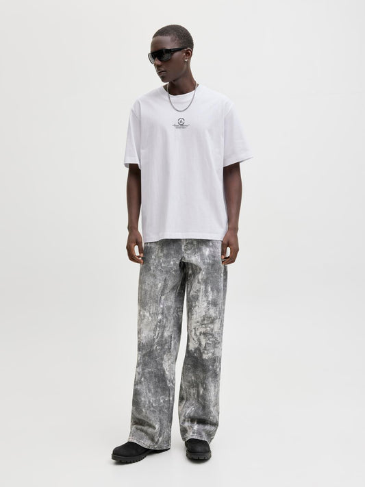 model_shot-front_full