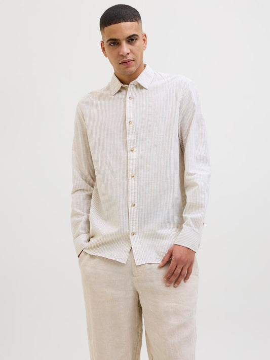 model_shot-front