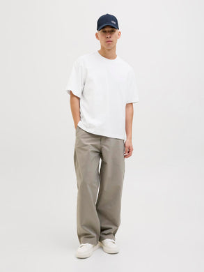 model_shot-front_full