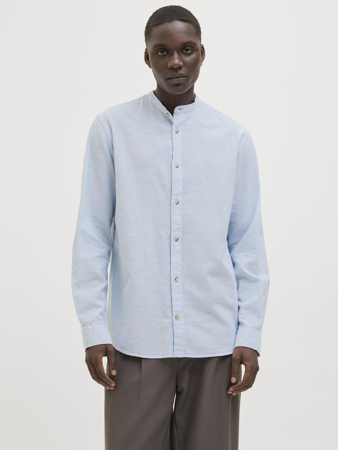 model_shot-front