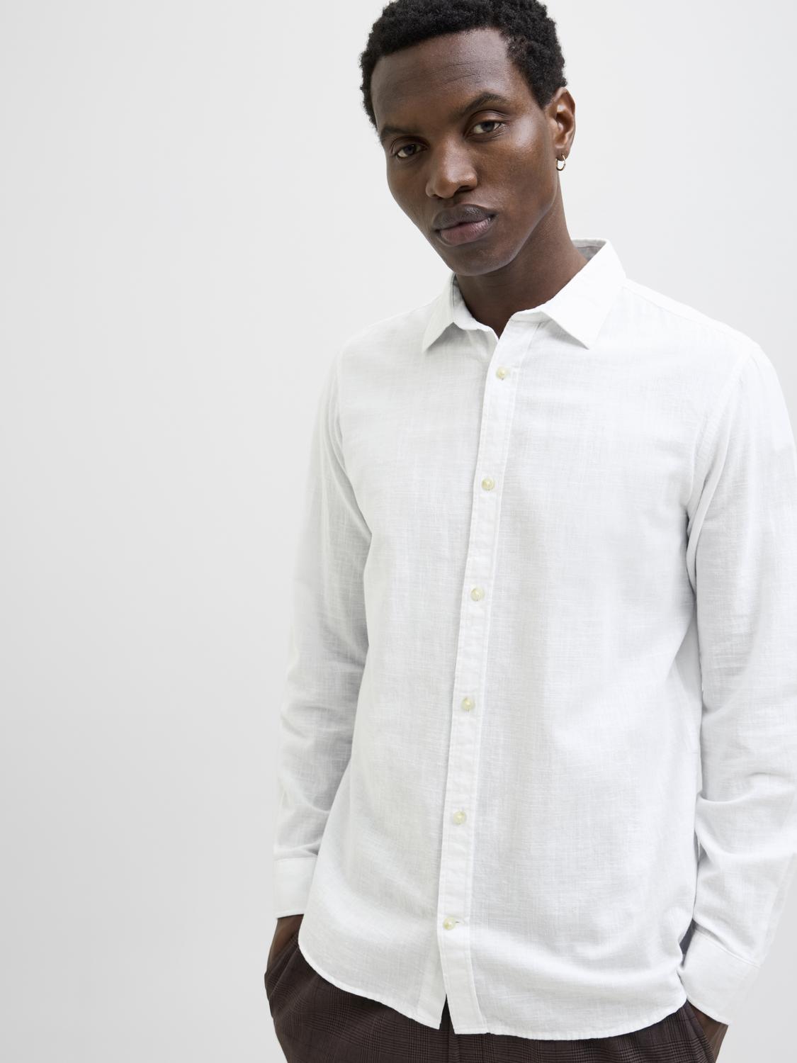 model_shot-creative