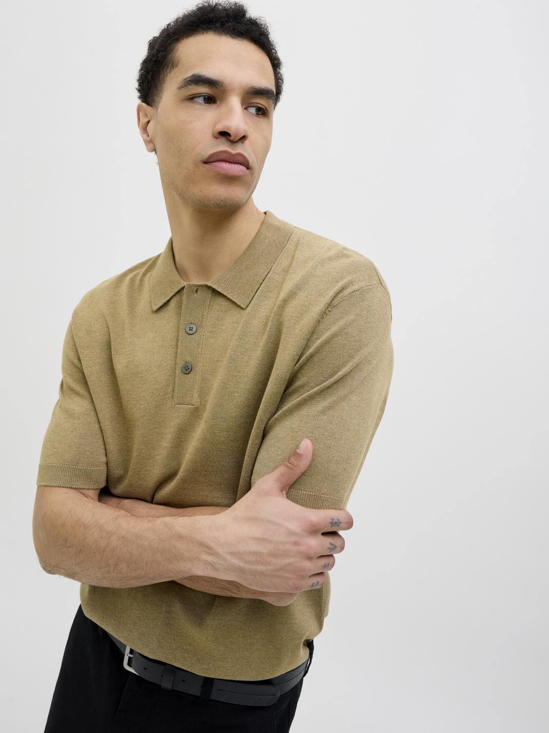 model_shot-creative