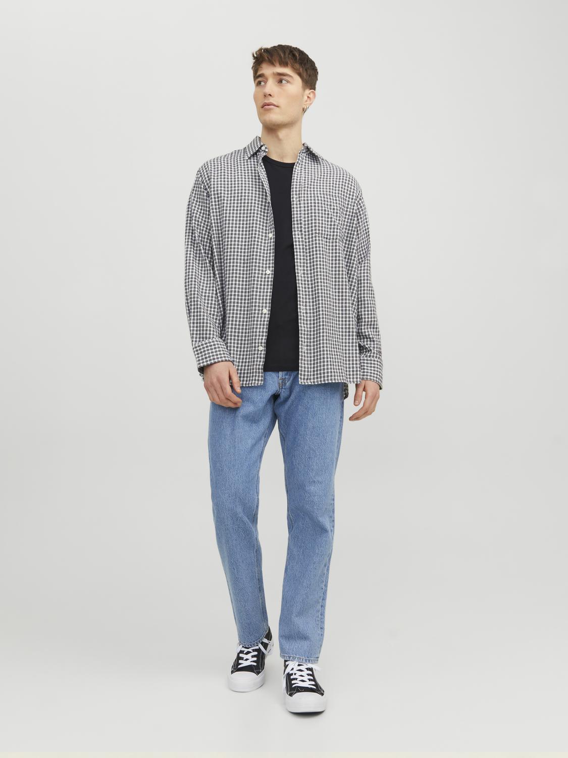 model_shot-front_full