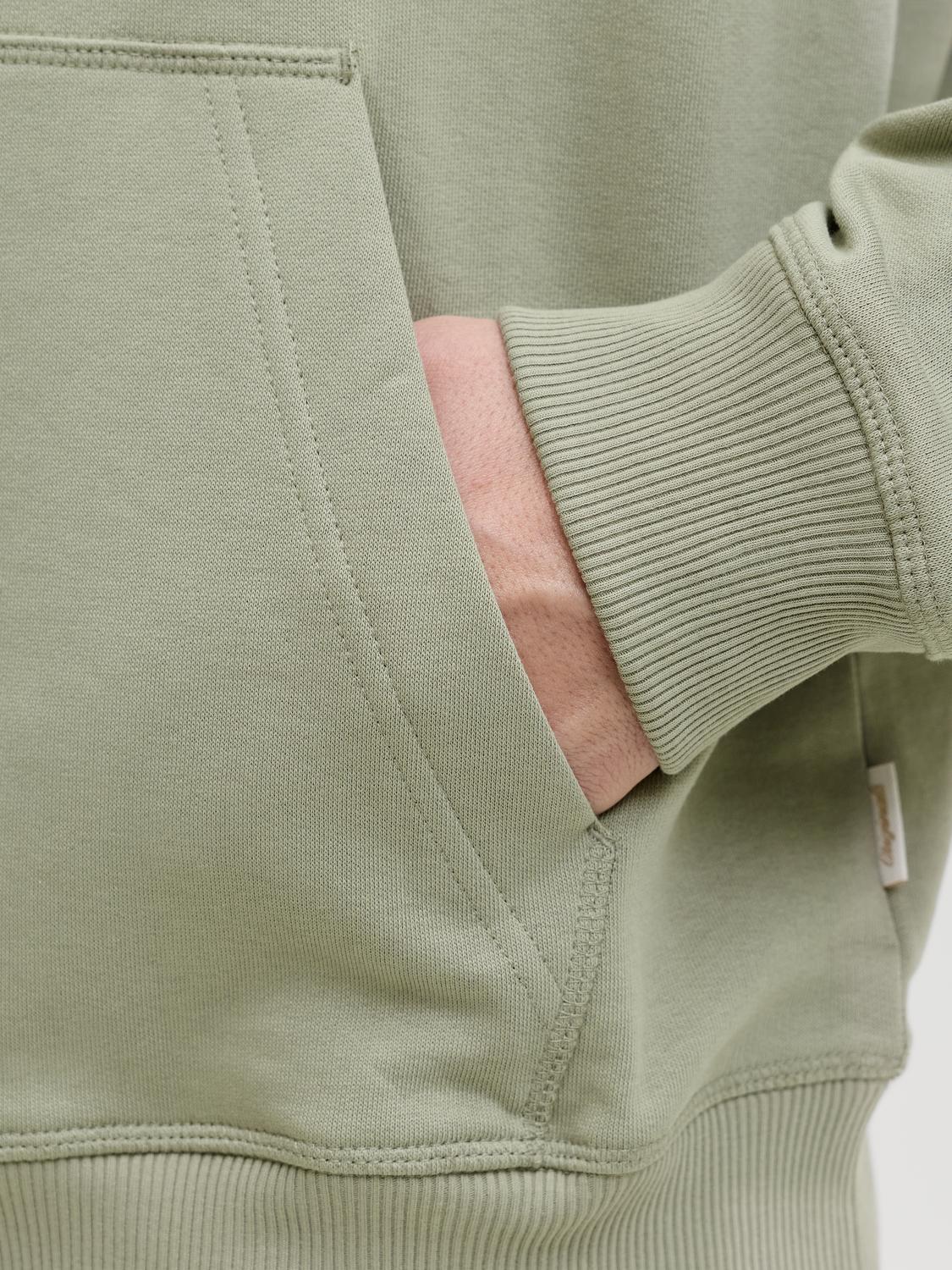 model_shot-detail