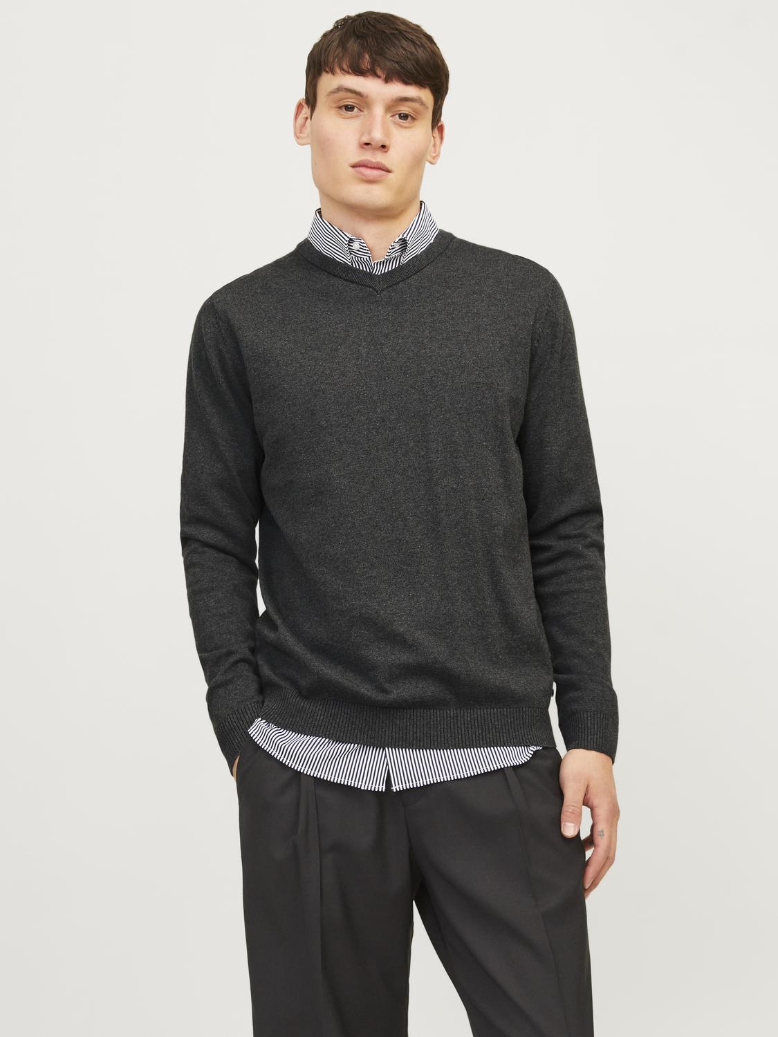 model_shot-front