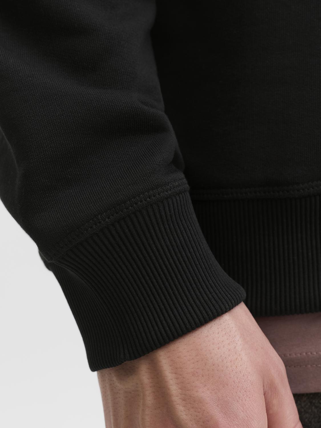 model_shot-detail