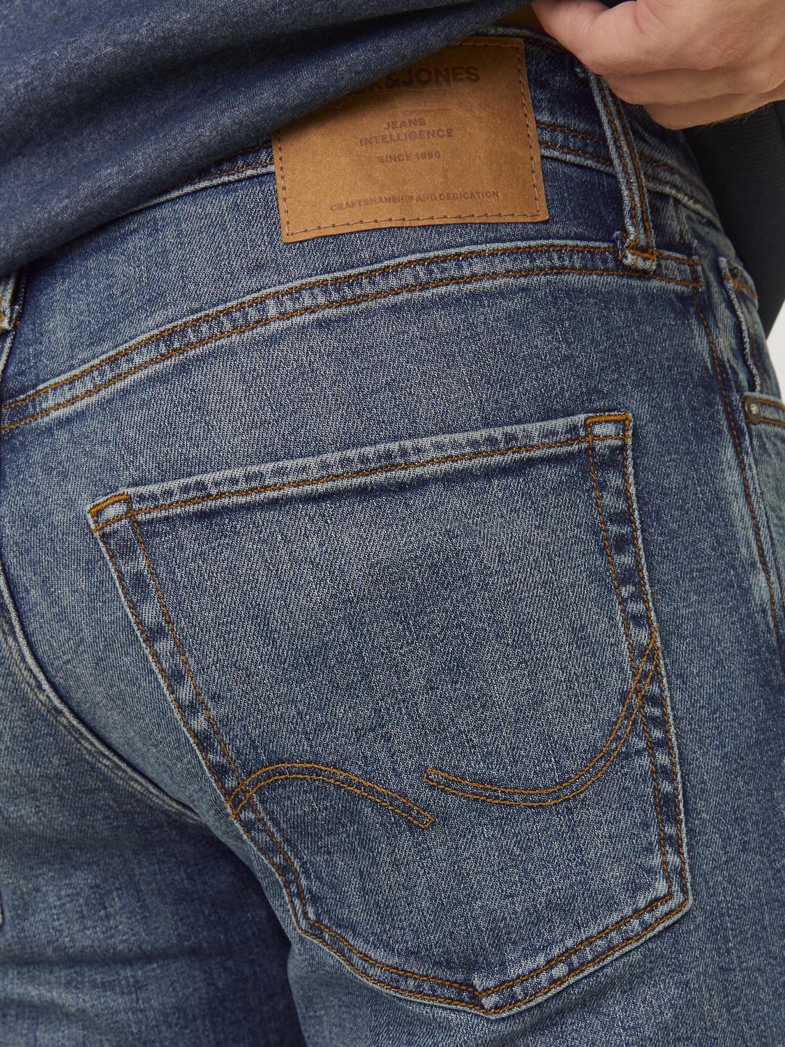 model_shot-detail