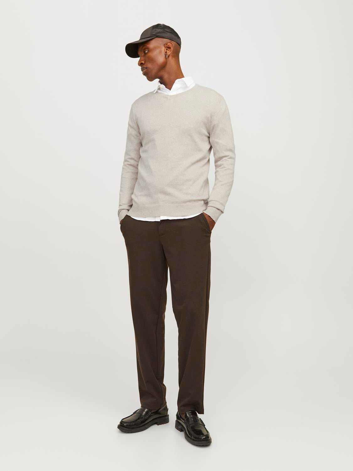 model_shot-front_full