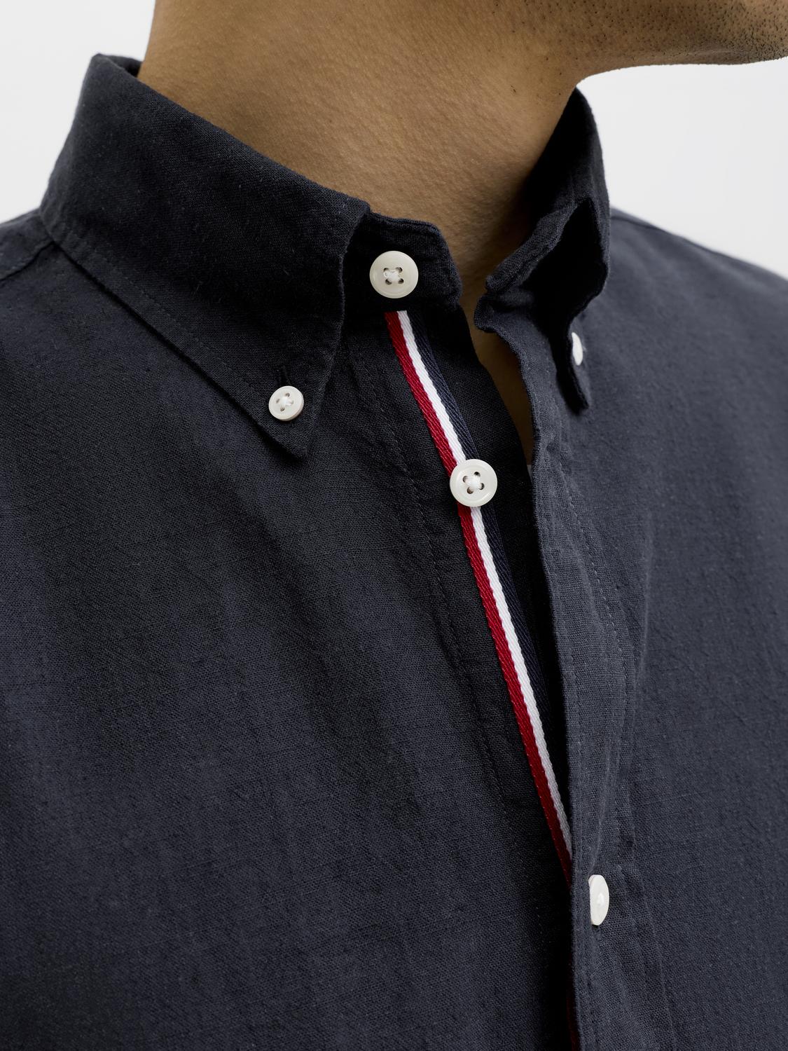 model_shot-detail