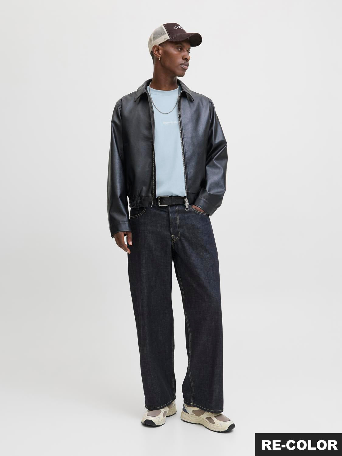 model_shot-front_full