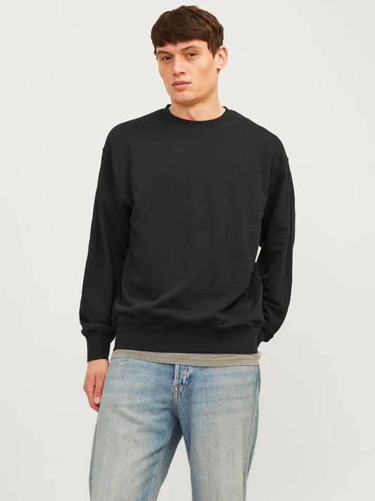 model_shot-front