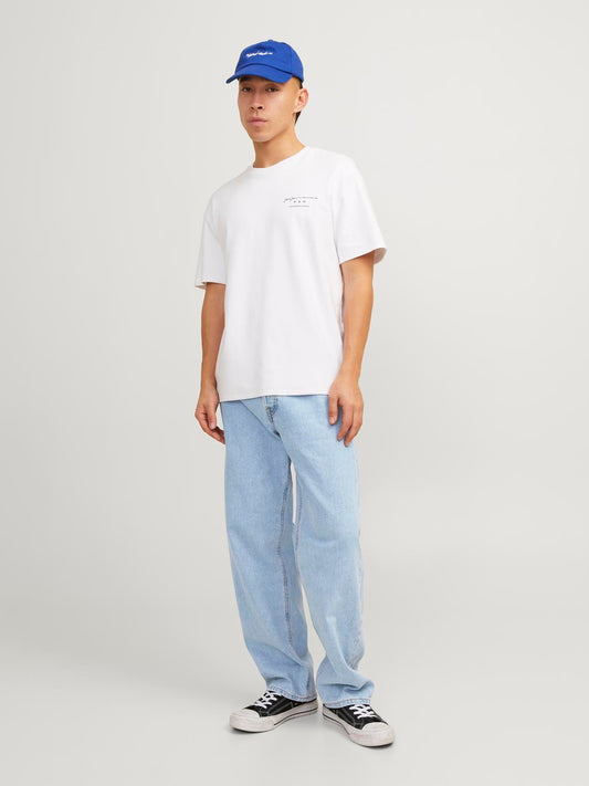 model_shot-front_full