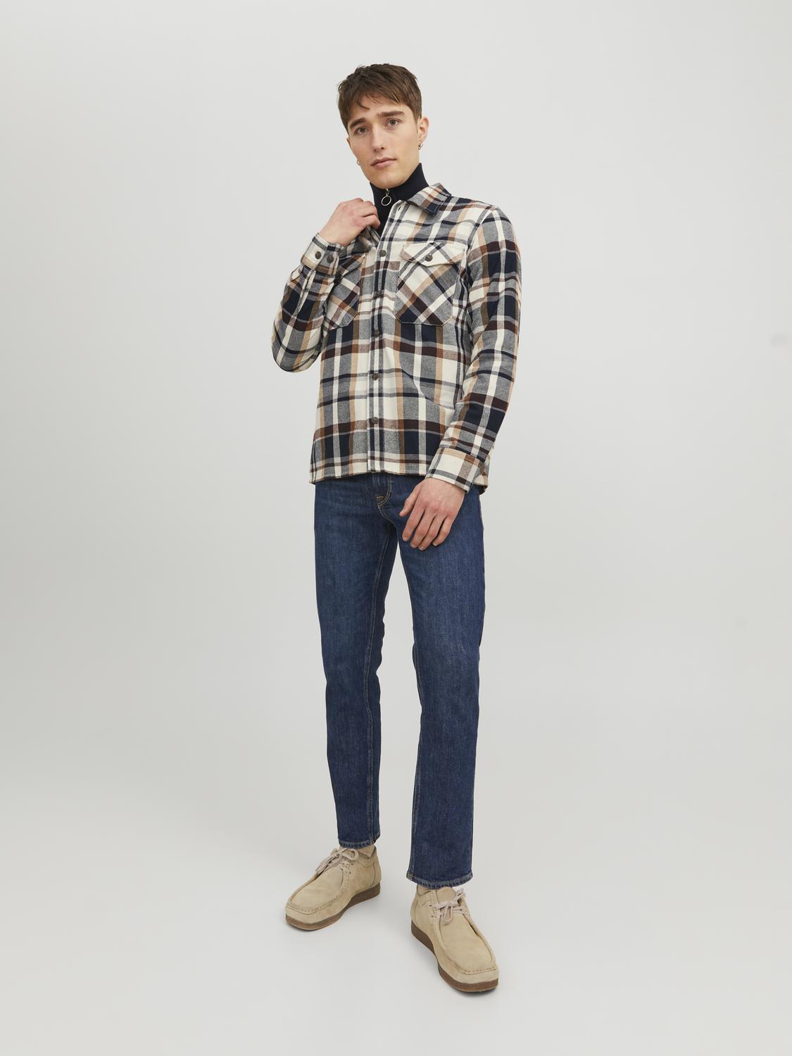 model_shot-front_full