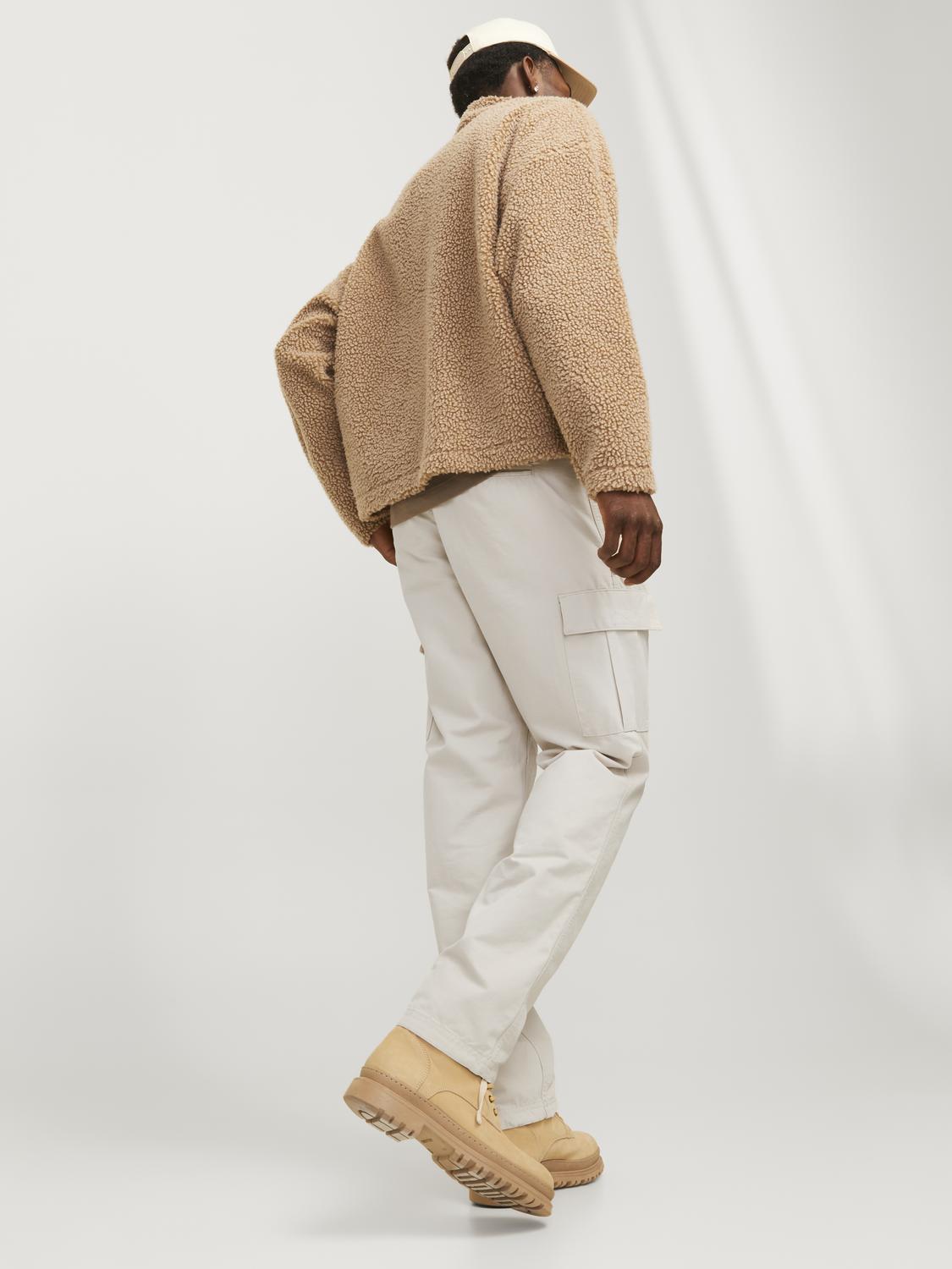 model_shot-creative