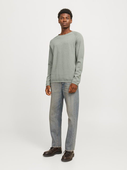 model_shot-front_full