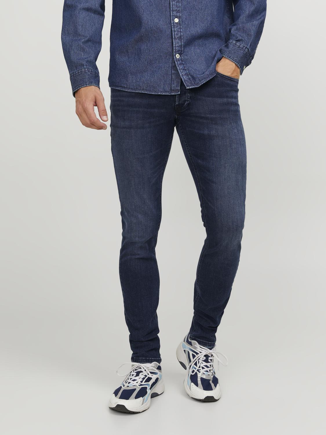 model_shot-front