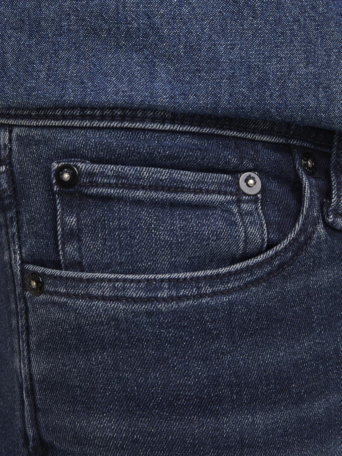 model_shot-detail
