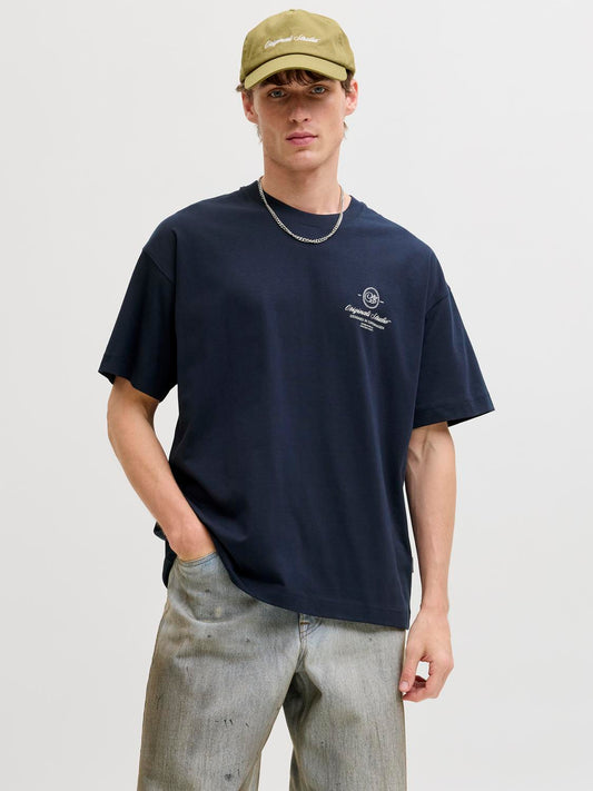 model_shot-front