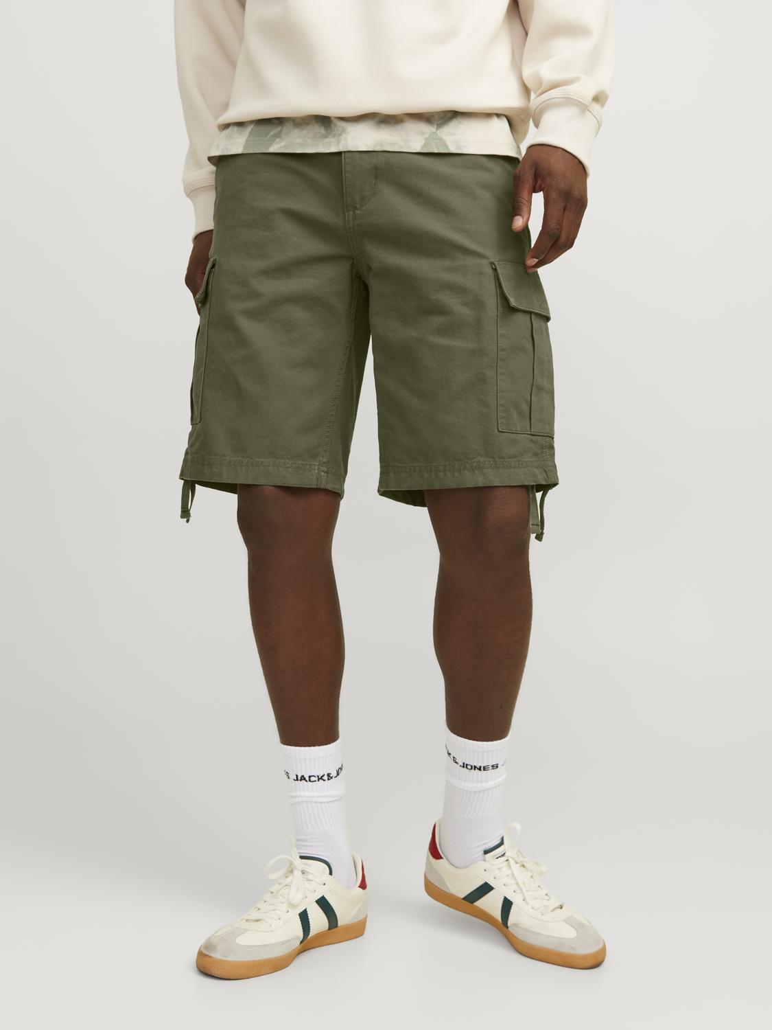 model_shot-front