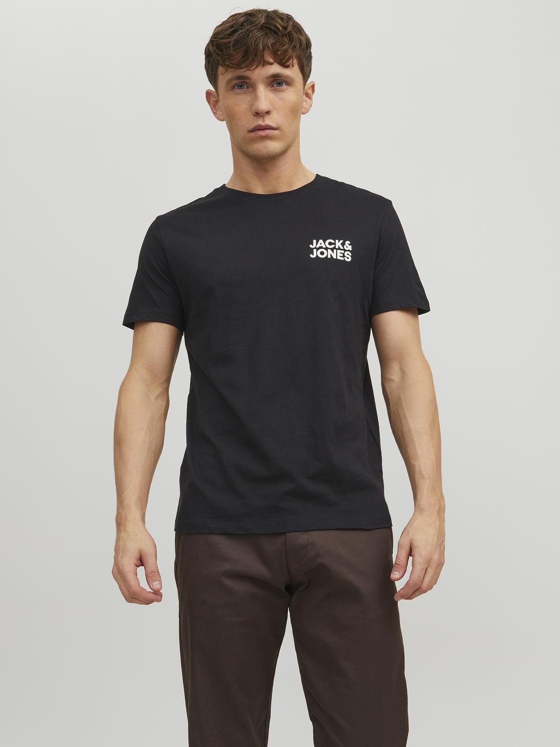 model_shot-front