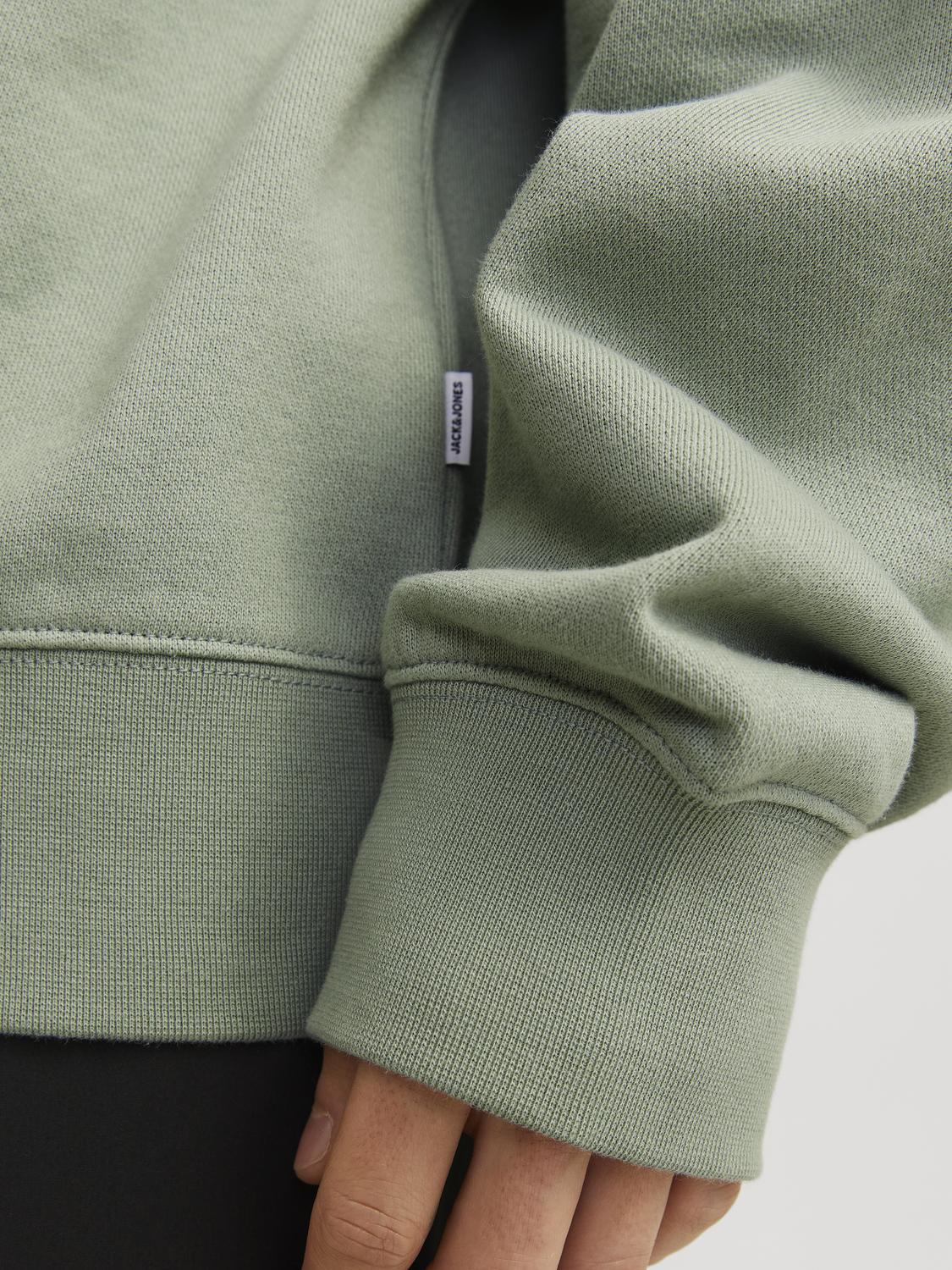 model_shot-detail