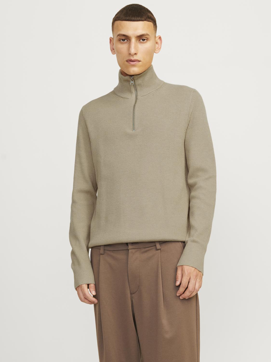 model_shot-front
