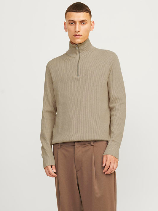 model_shot-front