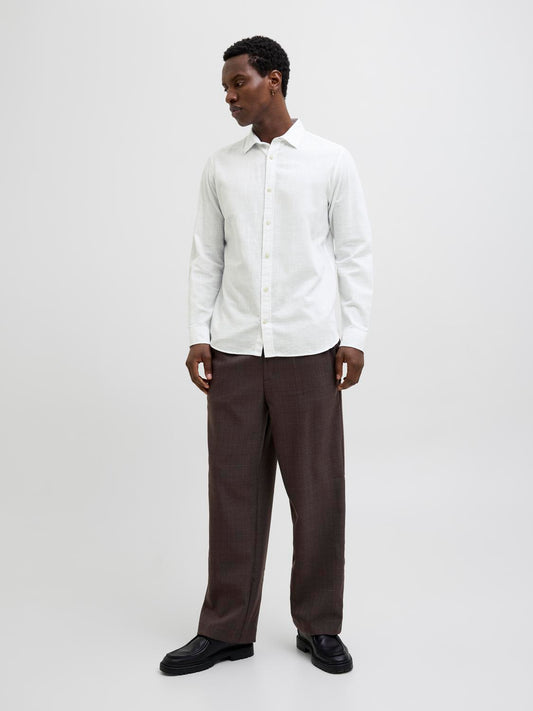 model_shot-front_full