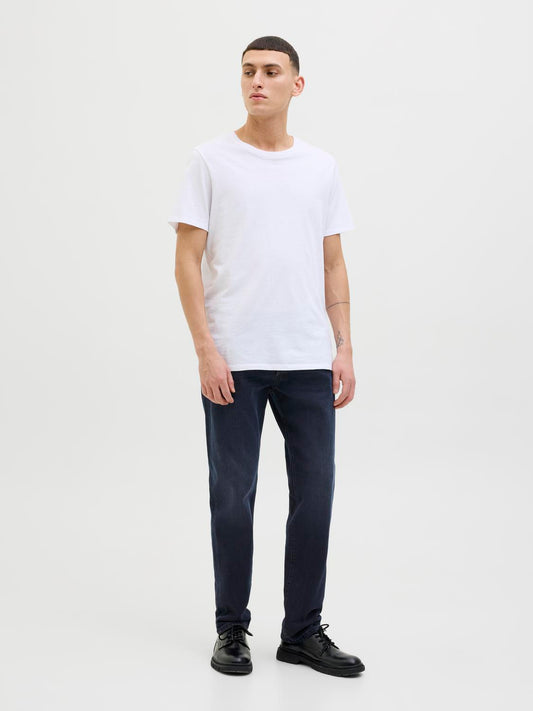 model_shot-front_full