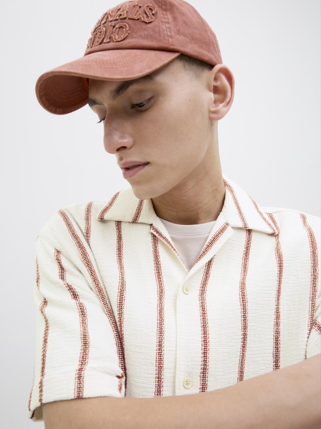 model_shot-creative