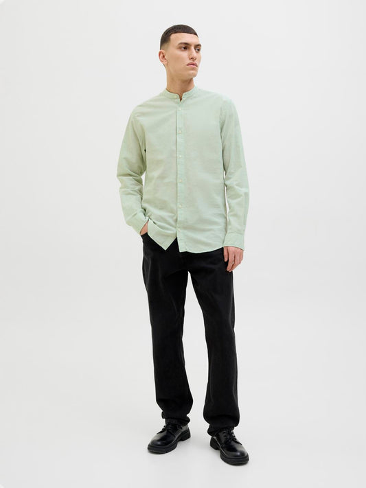 model_shot-front_full