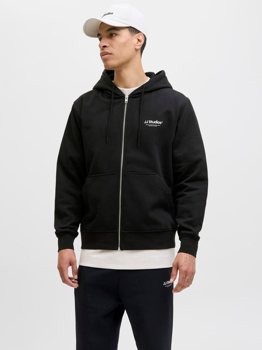 model_shot-front