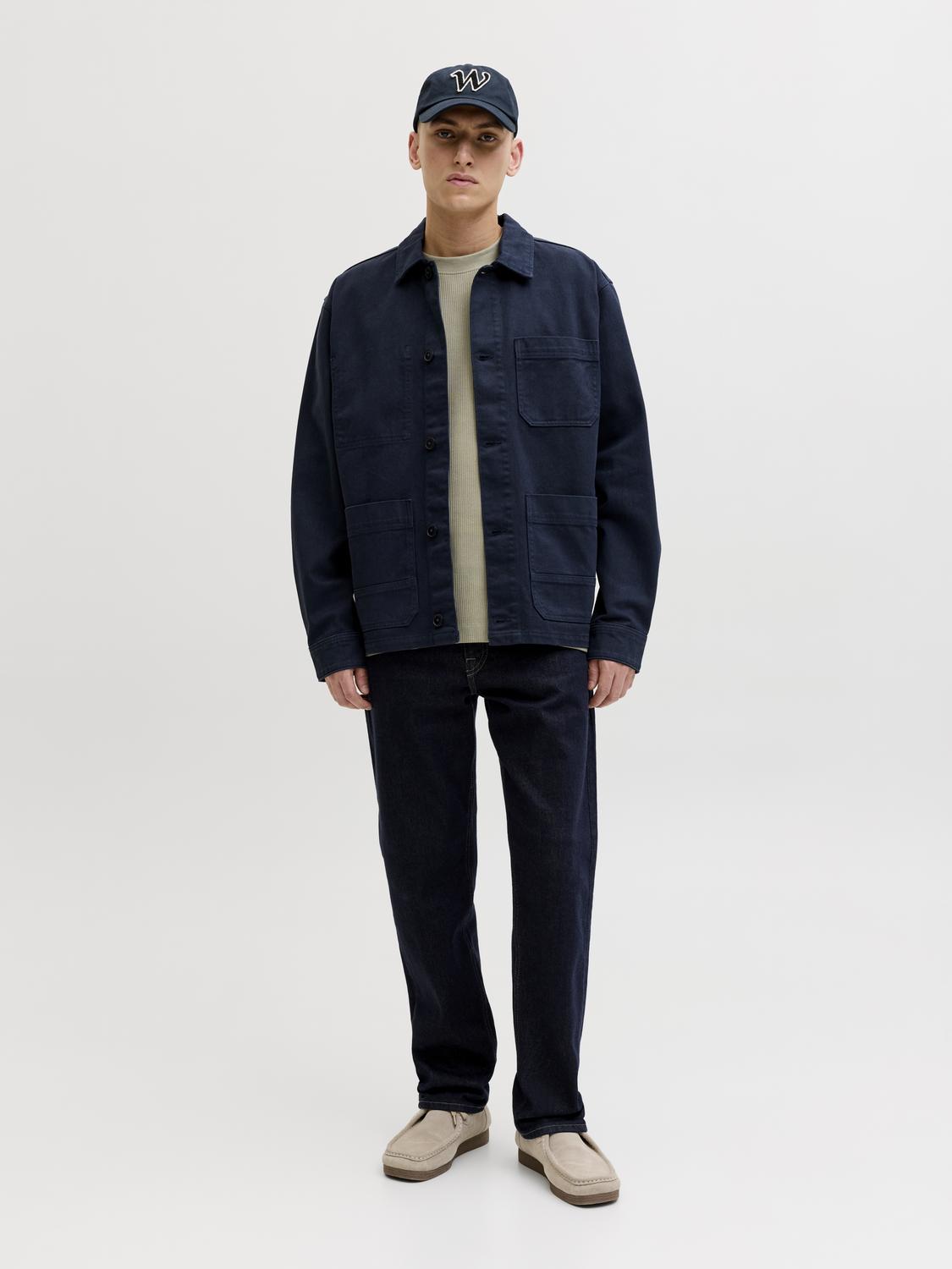 model_shot-front_full