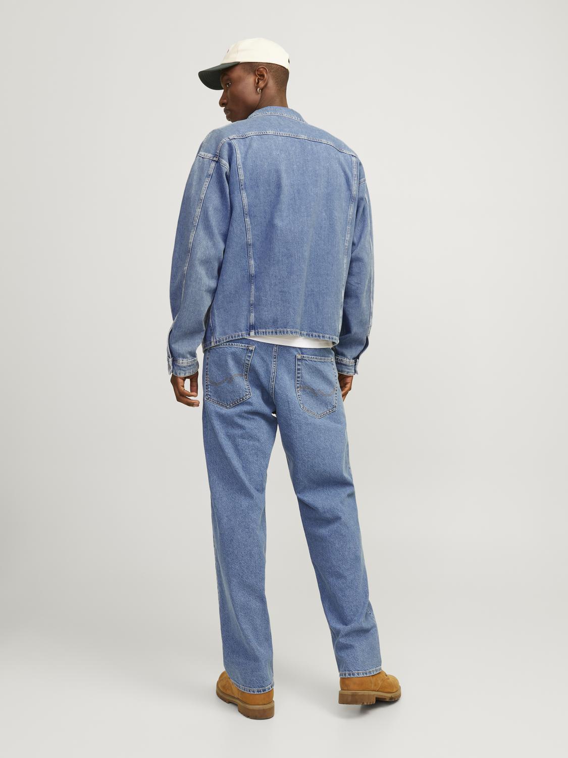 model_shot-back