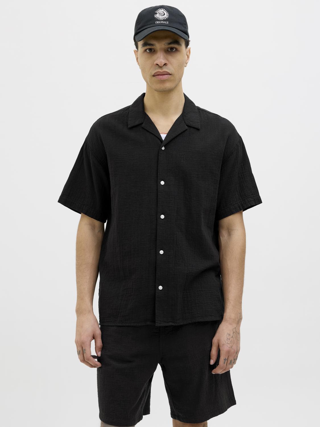 model_shot-front