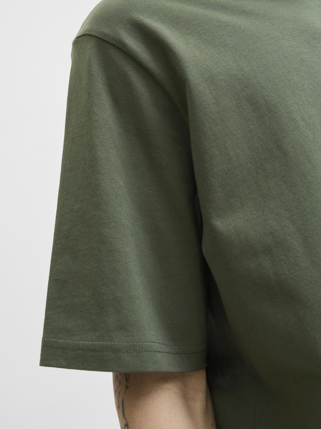 model_shot-detail