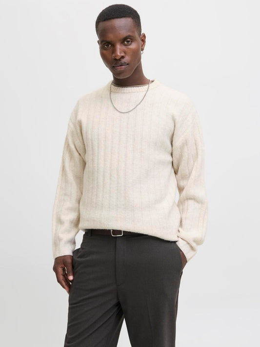 model_shot-front